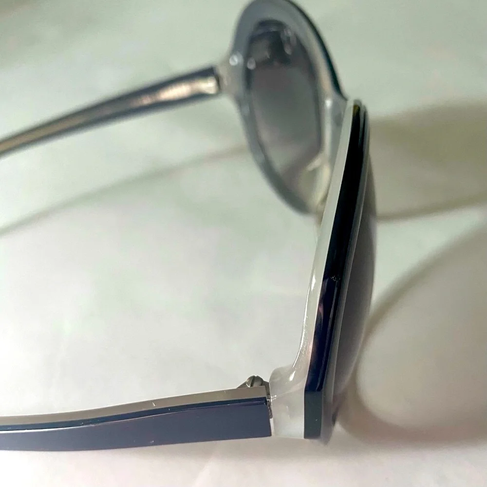 Theory sunglasses black with gray gradient lenses